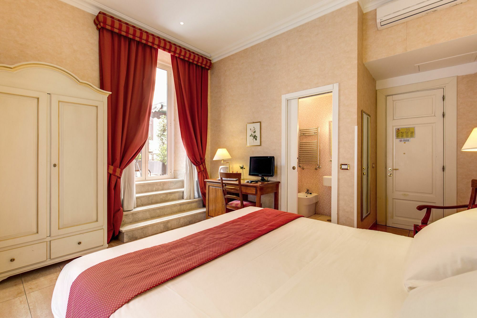 Wrh Suites Roma Exterior foto
